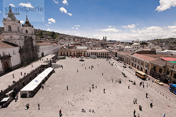 Plaza de San Francisco  Quito  Ecuador