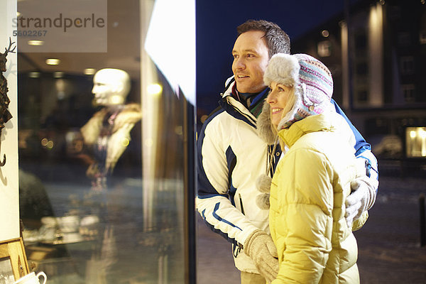 Gemeinsames Schaufensterbummeln