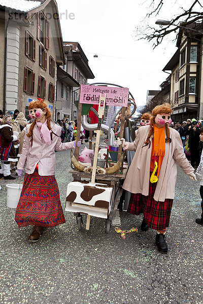 Schweine  Verkleidung  Metzgete beim 35. Motteri-Umzug in Malters  Luzern  Schweiz  Europa