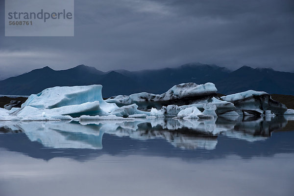 Eisberge  Gletscherlagune Brei_·rlÛn  Breidarlon  Vatnajökull Gletscher  Austurland  Ost-Island  Island  Europa
