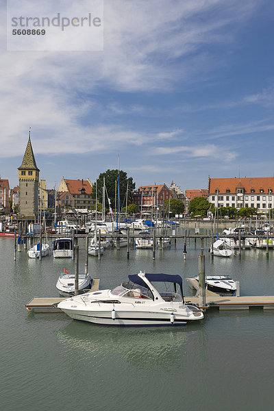 Sportboote im Hafen  Mangturm  Lindau  Bodensee  Baden-Württemberg  Süddeutschland  Deutschland  Europa