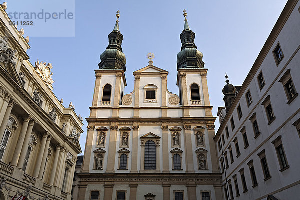 Barocke Jesuitenkirche und Alte Universität  heute Österreichische Akademie der Wissenschaften  Wien  Österreich  Europa