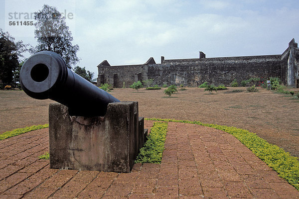 Kanone  von Francisco de Almeida erbaute Festung Fort St. Angelo  Kannur oder Cannanore  Kerala  Südindien  Indien  Asien