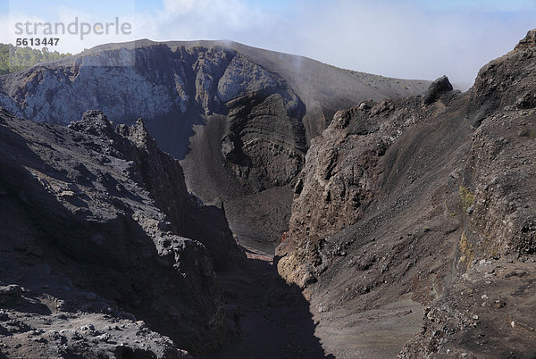 Vulkankrater Hoyo Negro  Vulkanroute  Ruta de los Volcanes  La Palma  Kanaren  Kanarische Inseln  Spanien  Europa