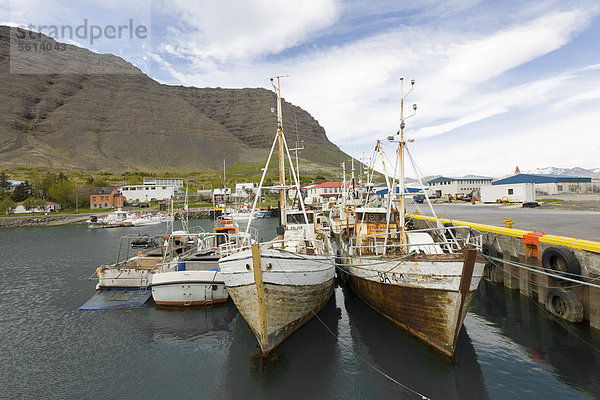 Fischereihafen  Bildudalur  Island  Nordeuropa  Europa