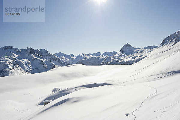 Verschneite Berglandschaft  Tignes  Val d'Isere  Savoien  Alpen  Frankreich  Europa