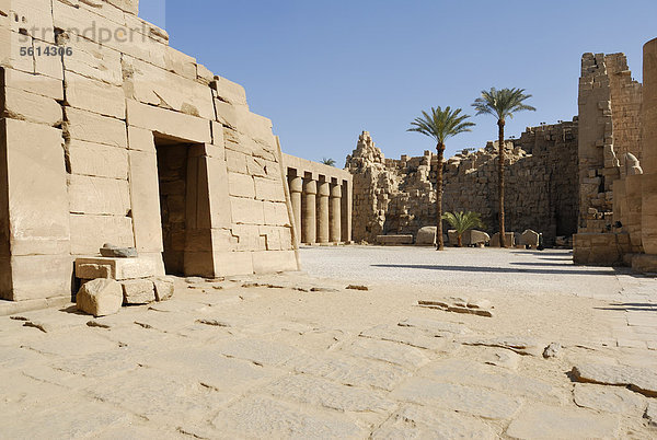 Großer Hof  Tempel des Amun-Re  Karnak Tempel  Luxor  Niltal  ƒgypten  Afrika