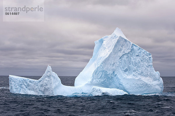 Eisberge  Südliche Orkneyinseln  Antarktischer Ozean  Antarktis