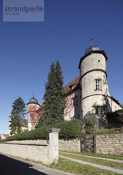 Renaissanceschloss Obereuerheim  Gemeinde Grettstadt  Schweinfurter Land  Unterfranken  Franken  Bayern  Deutschland  Europa  ÖffentlicherGrund