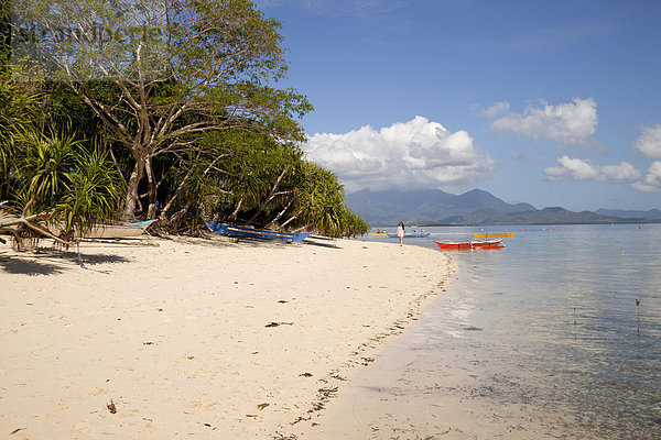 Traumstrand auf der Insel Pandan Island in der Honda Bay vor Puerto Princesa  Insel Palawan  Philippinen  Asien