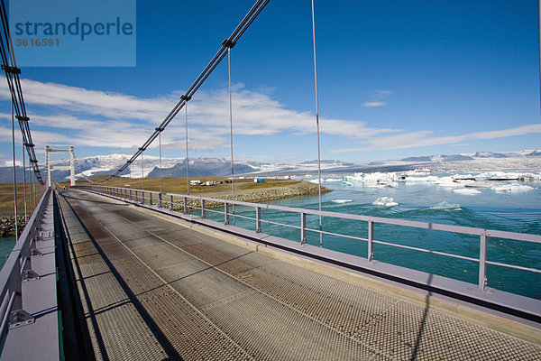 Brücke über die Jokulsarlon Gletscherlagune  Island