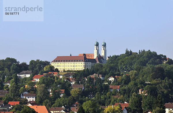Kloster Schweiklberg  Benediktinerabtei  Vilshofen  Niederbayern  Bayern  Deutschland  Europa  ÖffentlicherGrund