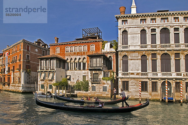 Europa Gebäude Ehrfurcht Geschichte frontal Gondel Gondola Venetien Italien Venedig