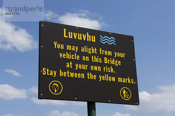 Schild am Luvuvhu River  Krüger Nationalpark  Südafrika  Afrika