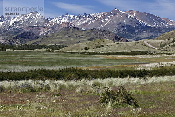 Chilenische Anden am Rio Chacabuco  Cochrane  Region de Aysen  Patagonien  Chile  Südamerika  Amerika