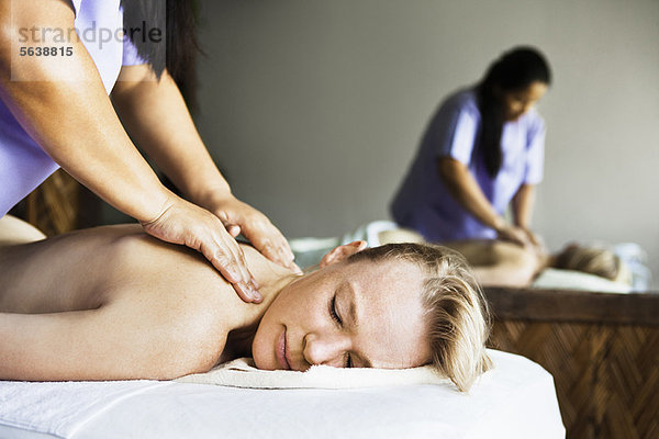 Frau Massage Spa