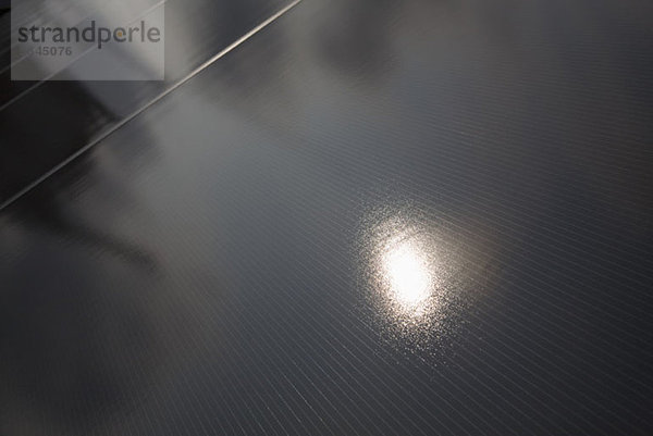 Detail der Solarmodule in einer Reihe