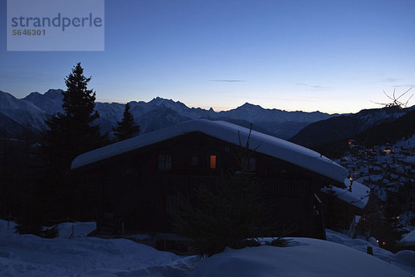 Ein Chalet in den Schweizer Alpen