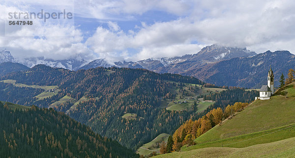 St. Barbara Kapelle  Tolpei  Wengen  Gadertal  Südtirol  Italien  Europa