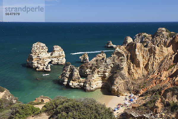 Felsen an der Algarve  Camilo Strand bei Lagos  Atlantikküste  Portugal  Europa