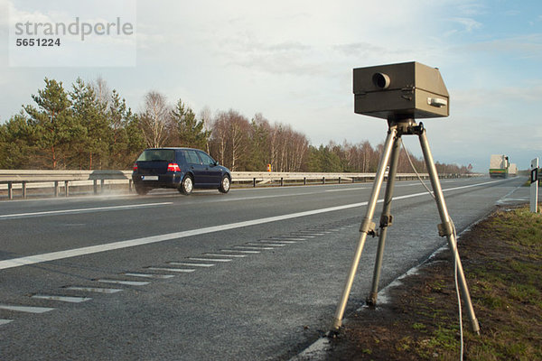 Durchsetzung von Geschwindigkeitsbegrenzungen auf deutschen Autobahnen