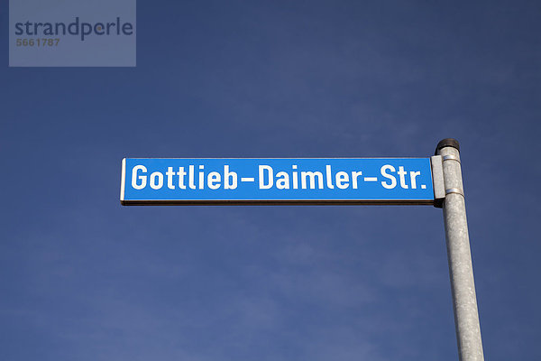 Schild  Gottlieb-Daimler-Str.  Dortmund  Ruhrgebiet  Nordrhein-Westfalen  Deutschland  Europa  ÖffentlicherGrund