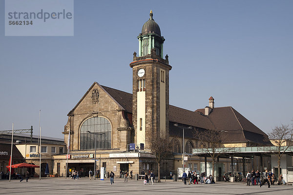 Hauptbahnhof  Berliner Platz  Hagen  Ruhrgebiet  Nordrhein-Westfalen  Deutschland  Europa  ÖffentlicherGrund