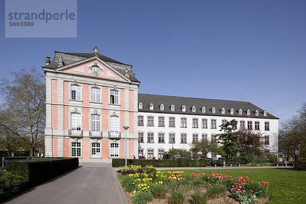 Kurfürstliches Palais  Behördenzentrum  Trier  Rheinland-Pfalz  Deutschland  Europa  ÖffentlicherGrund