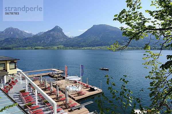 Bade und Wellness Terrasse vom Hotel Weisses Rössl  Im Weissen Rössl  St. Wolfgang  Wolfgangsee  Salzkammergut  Salzburger Land  Oberösterreich  Österreich  Europa