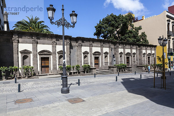 Die Kathedrale Santa Ana  Plaza Santa Ana  Vegueta  Altstadt Las Palmas  Las Palmas de Gran Canaria  Gran Canaria  Kanarische Inseln  Spanien  Europa  ÖffentlicherGrund