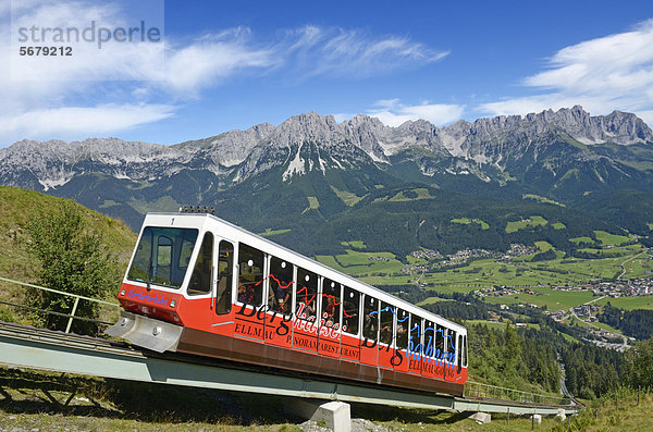 Hartkaiser Standseilbahn  Blick auf Wilder Kaiser  Ellmau  Tirol  Österreich  Europa