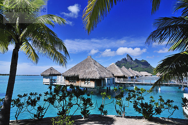 Saint Regis Bora Bora Resort  Bora Bora  Inseln unter dem Wind  Gesellschaftsinseln  Französisch-Polynesien  Pazifischer Ozean