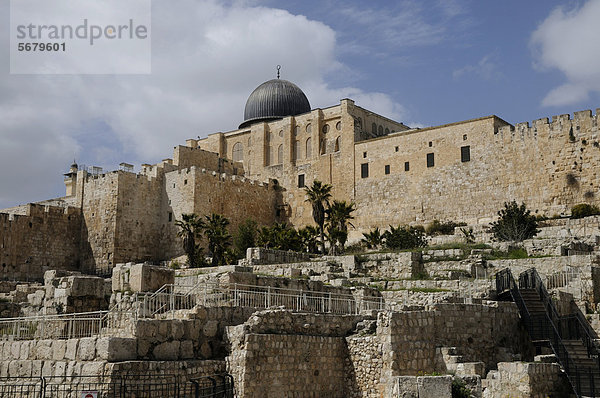 Al-Aqsa-Moschee und Ruinen der ersten Altstadt  Jerusalem  Israel  Naher Osten