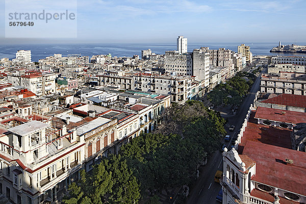 Havanna Hauptstadt Dach Panorama über Karibik Mittelamerika Ansicht Altstadt UNESCO-Welterbe Monte Prado Villa