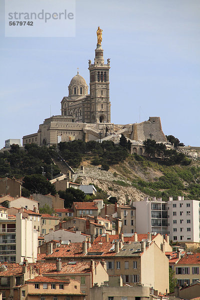 Kirche Notre Dame de la Garde  Marseille  DÈpartement Bouches du RhÙne  RÈgion Provence Alpes CÙte d'Azur  Frankreich  Europa