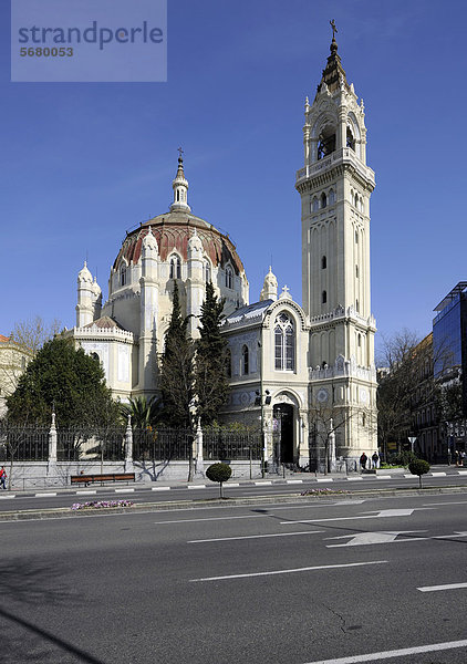 Kirche Iglesia Parroquial de San Manuel y San Benito  Madrid  Spanien  Europa  ÖffentlicherGrund