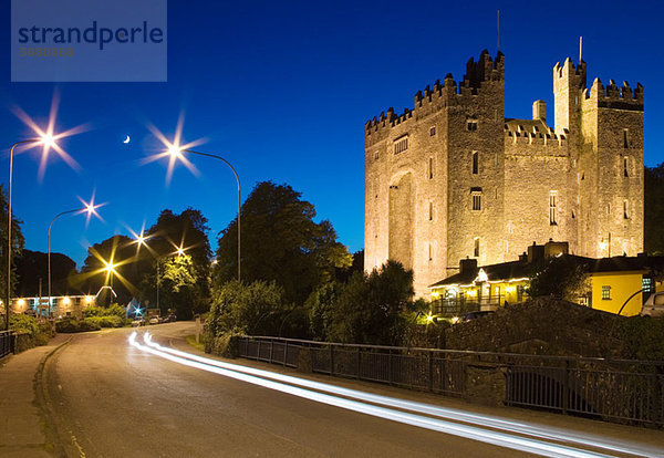 Bunratty Schloss bei Nacht  Bunratty  County Clare  Irland