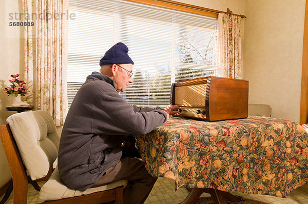 Senior Mann Tuning Radio