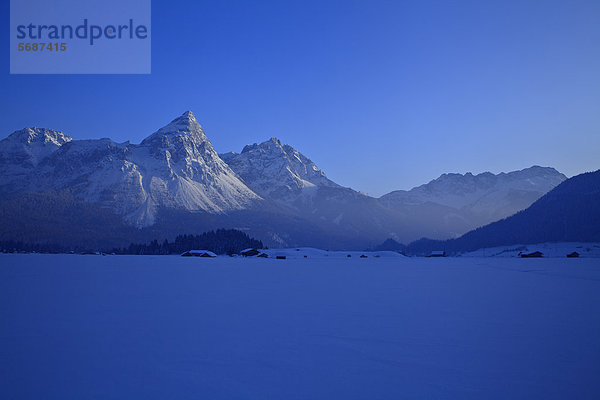 Winterliche Alpenlandschaft im Außerfern  Österreich