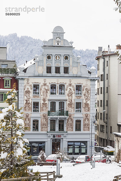 Europa Gebäude Hotel Apartment alt Schnee Schweiz