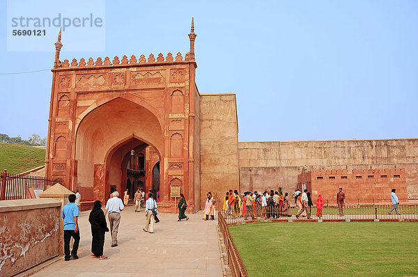 Rotes Fort in Agra  Uttar Pradesh  Indien  Asien