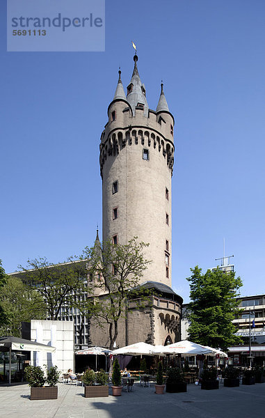 Eschenheimer Turm  historisches Stadttor  Frankfurt am Main  Hessen  Deutschland  Europa  ÖffentlicherGrund