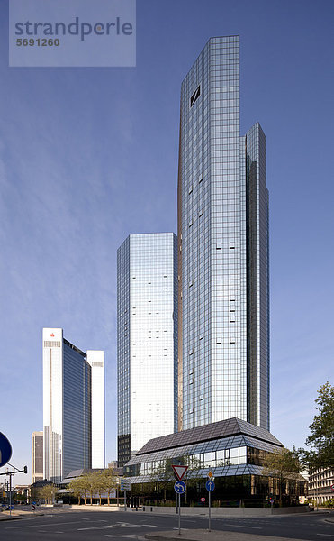 Deutsche-Bank-Hochhaus  Soll und Haben  Frankfurt am Main  Hessen  Deutschland  Europa  ÖffentlicherGrund