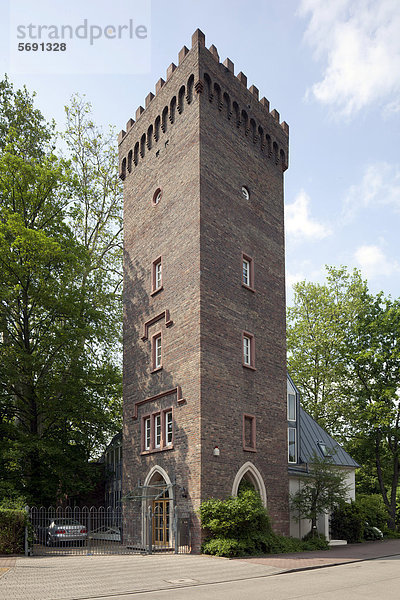 Ehemaliger Wasserturm der Villa Grüneburg  Frankfurt am Main  Hessen  Deutschland  Europa  ÖffentlicherGrund