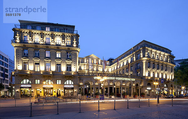 Hotel Frankfurter Hof  Steigenberger  Kaiserplatz  Frankfurt am Main  Hessen  Deutschland  Europa  ÖffentlicherGrund