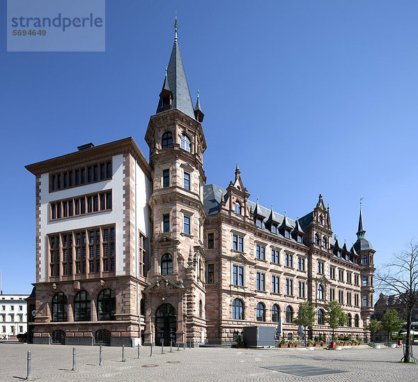 Neues Rathaus  Ansicht Markt  Wiesbaden  Hessen  Deutschland  Europa  ÖffentlicherGrund