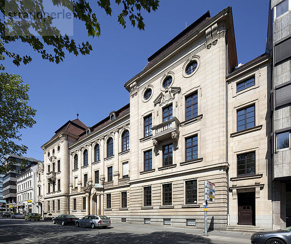 Hessisches Wissenschaftsministerium  ehemaliges Hauptpostamt  Wiesbaden  Hessen  Deutschland  Europa  ÖffentlicherGrund