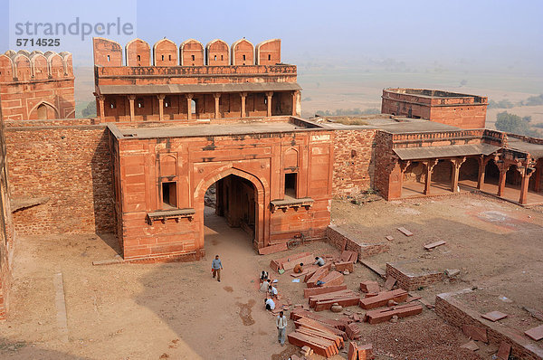 Palastanlage in der Mogulstadt Fatehpur Sikri  erbaut 1569-1585 unter Kaiser Akbar  UNESCO-Weltkulturerbe  Uttar Pradesh  Indien  Asien