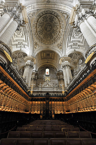 Chorbereich  Catedral de JaÈn  Kathedrale von JaÈn aus dem 13. Jahrhundert  Renaissance  JaÈn  Andalusien  Spanien  Europa
