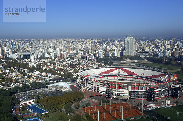 Buenos Aires Hauptstadt Fluss Teller Stadion Denkmal Argentinien Verein Football Südamerika